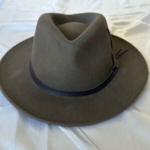 Biltmore 1917 Outback Wool Feather Brown Fedora‎ Size Large